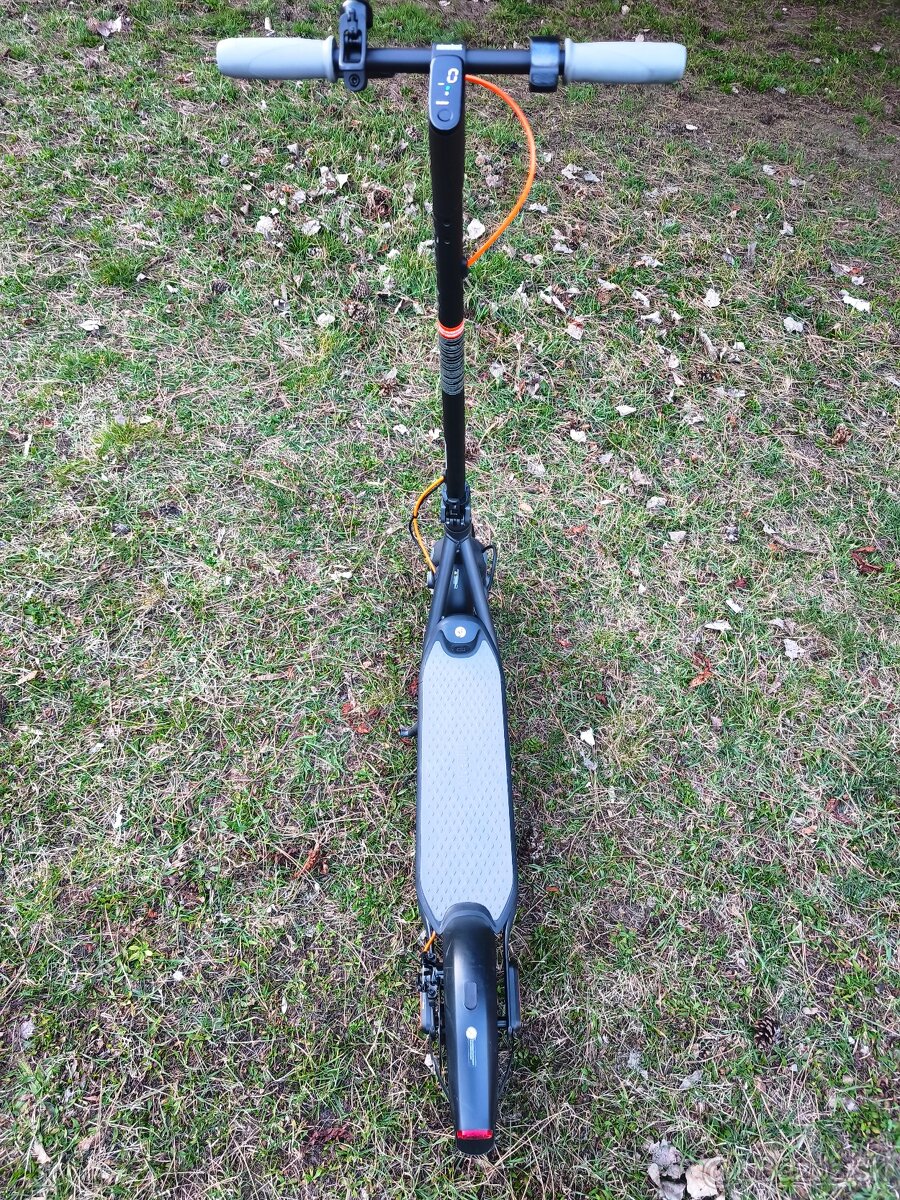 Ninebot Kickscooter F30E - 2