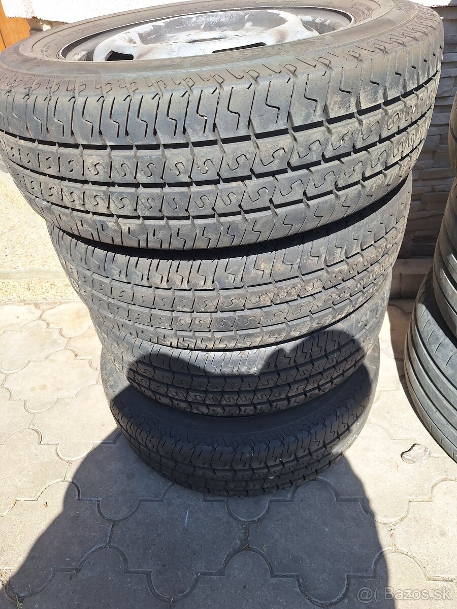 195/70 R15 C - 2