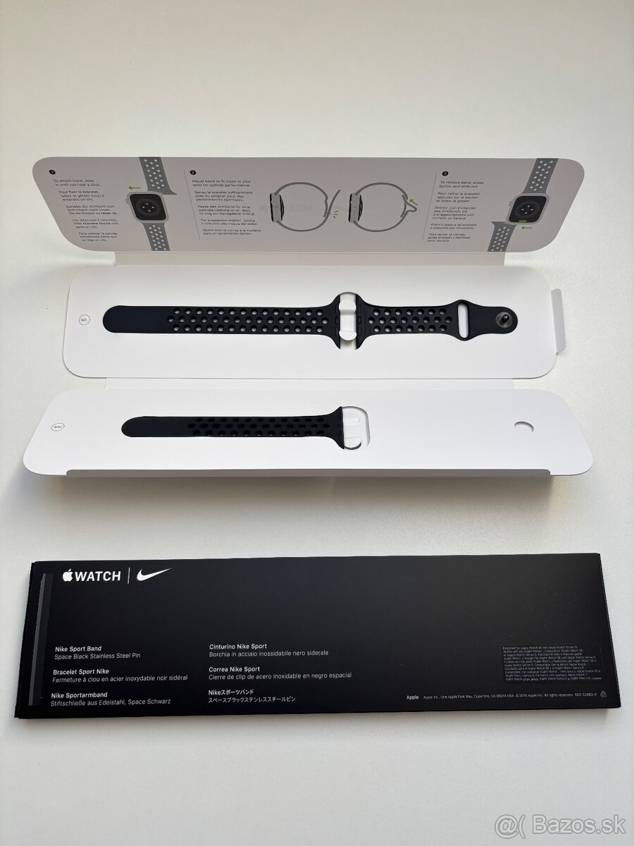 Apple Watch SE Nike 44mm Space Gray - 2