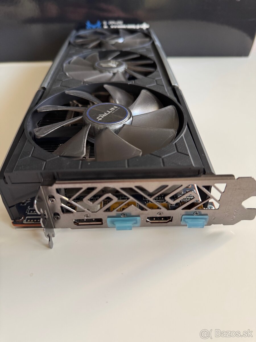 Sapphire Radeon RX 5700XT Nitro - 8GB - 2
