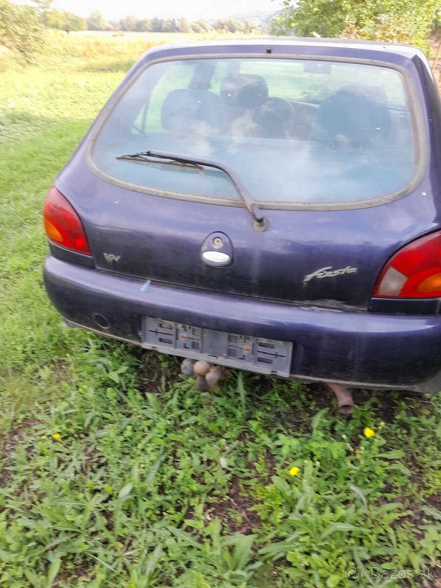 Ford fiesta - 2