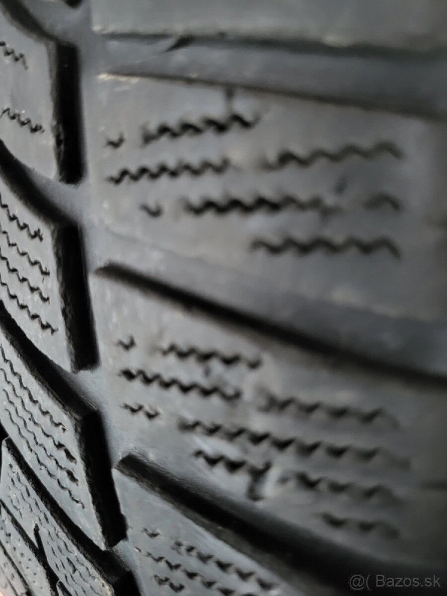 215/55r1798V,GOOD/YEAR ULTRA grip - 2