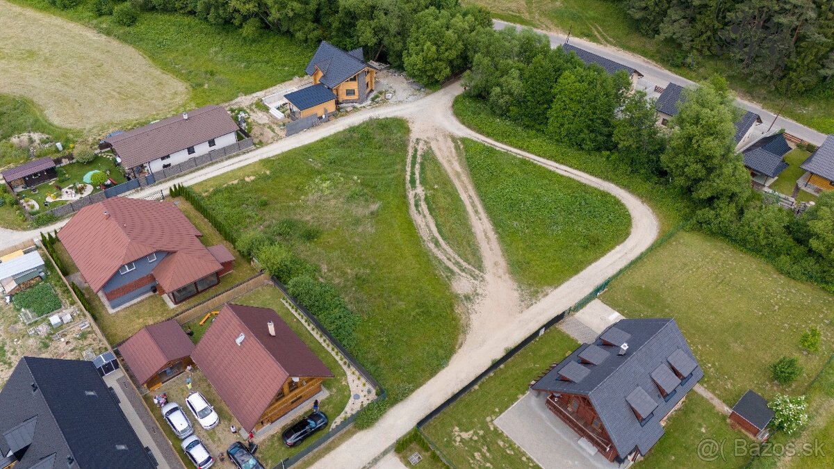 Pozemok na predaj vo Valčianskej doline - chata - Valča - 2