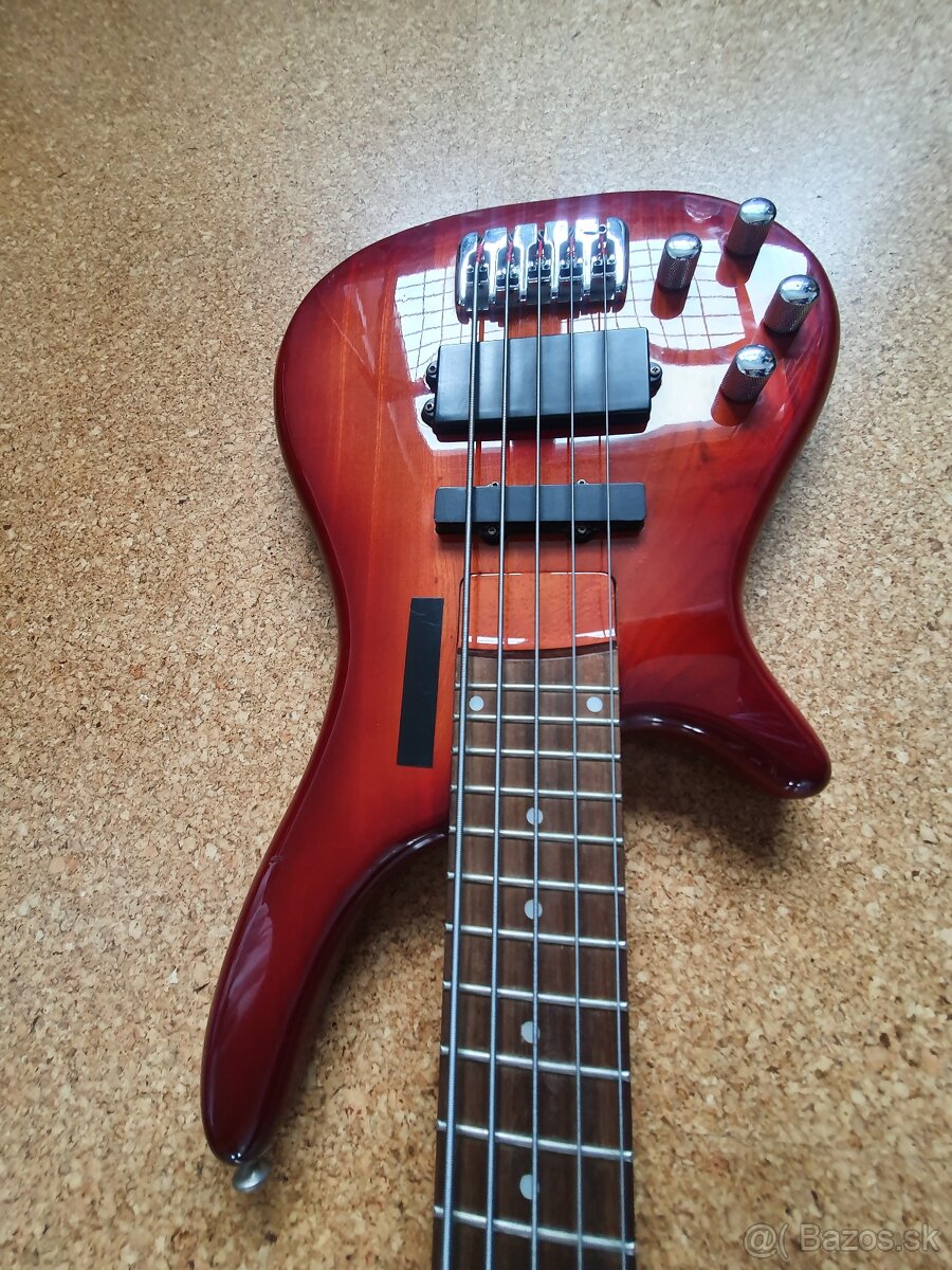 Predam lavacku el. basgitaru znacky Shine - 2