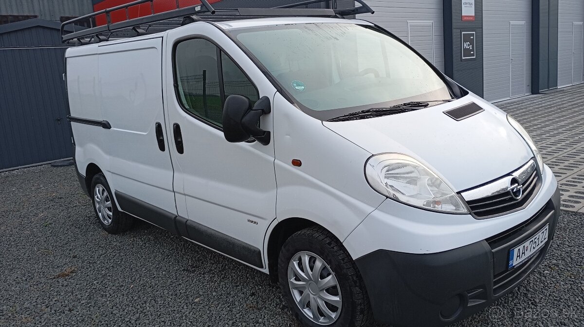Predám Opel Vivaro Trafic 2.0 CDTI 84KW r.v. 2013 L1H1 - 2