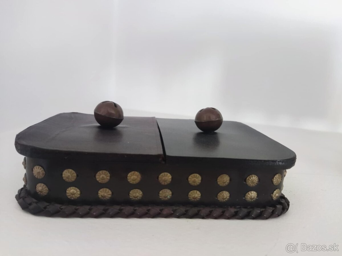 kožená šperkovnica - 2