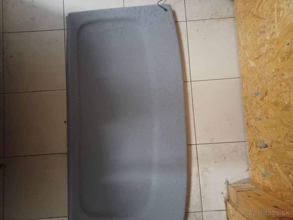 Predám plato do kufra golf4 - 2