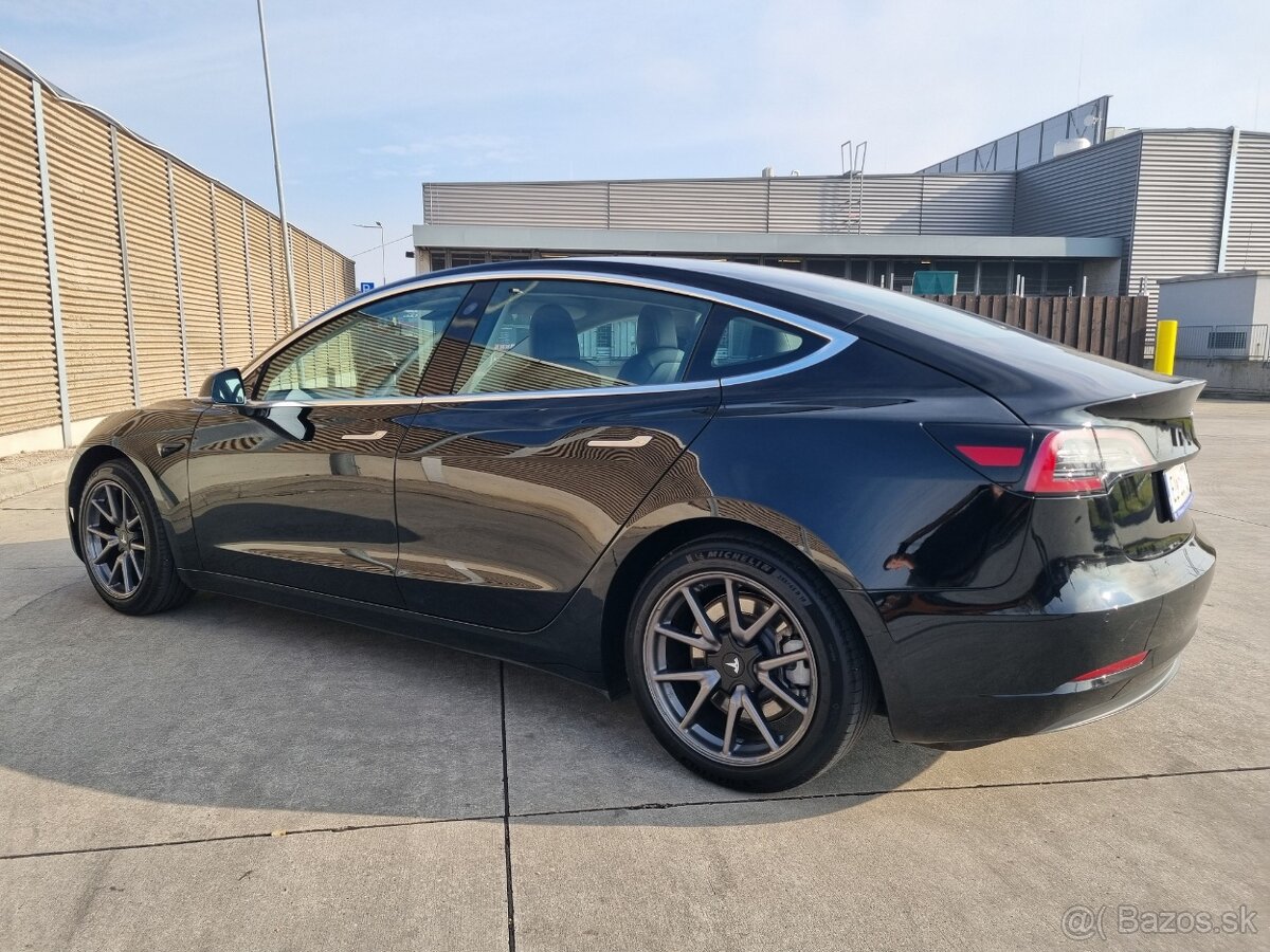 TESLA MODEL 3 Standart Range plus - 2