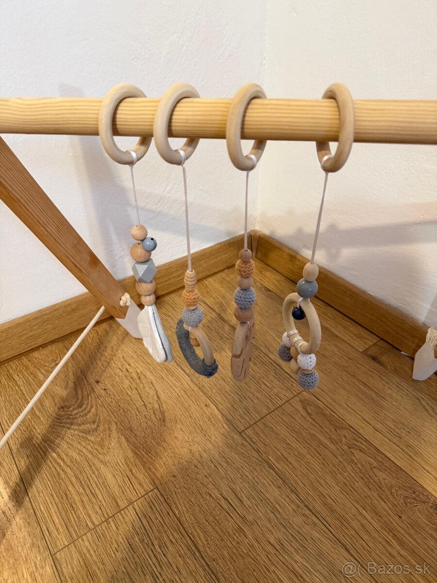 Montesorri drevená hrszda - 2