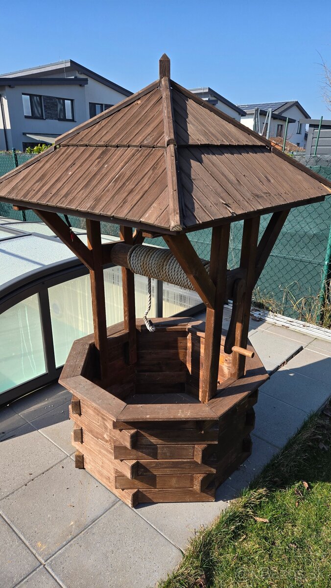 Drevena studna vysoka 190cm - 2