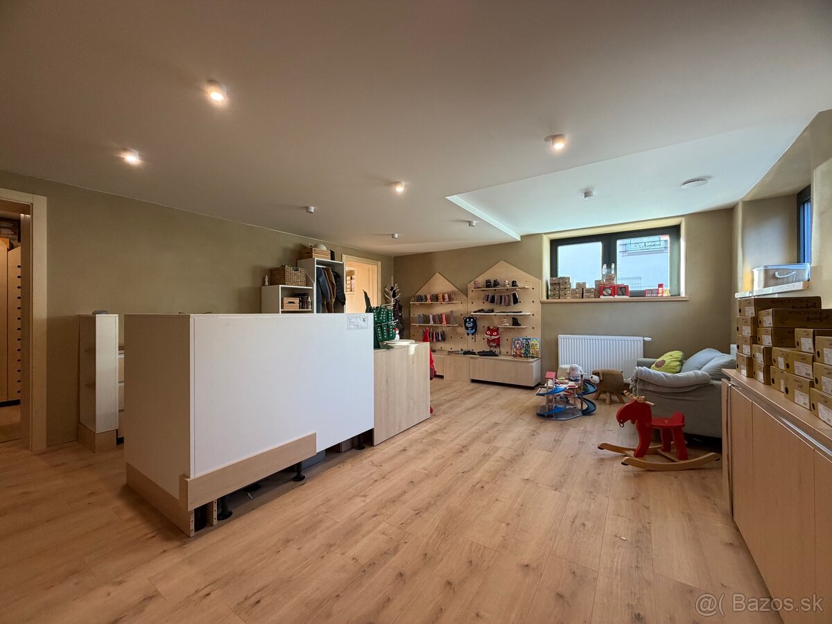 NA PREDAJ I POLYFUNKČNÝ PRIESTOR I 70 m2 v centre mesta - 2