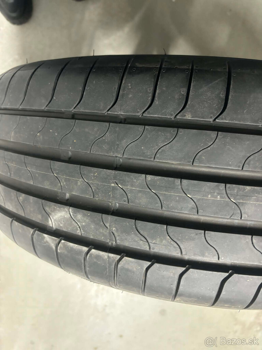 Sada lentých pneumatík a diskov TOYOTA C-HR - 2