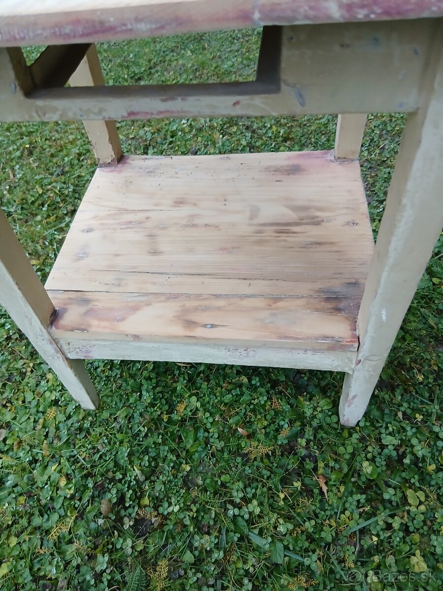 Predam stary stolik - 2