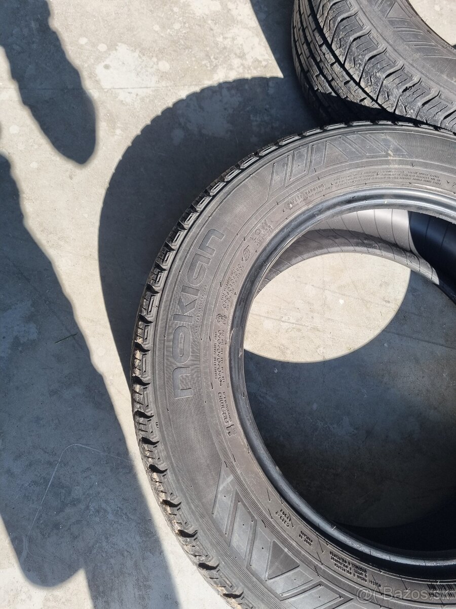 Nokian 235/60 R17C - 2