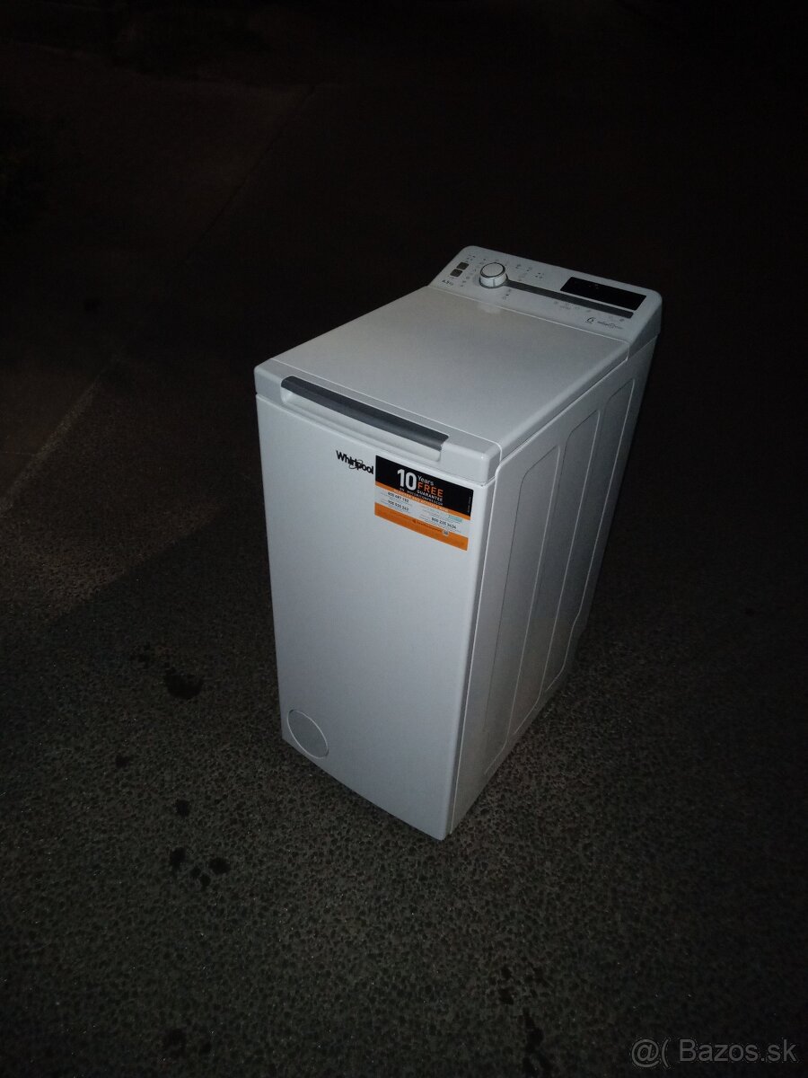 Predám 1,5-ROČNÁ plnefunkčná automatická práčka WHIRLPOOL - 2
