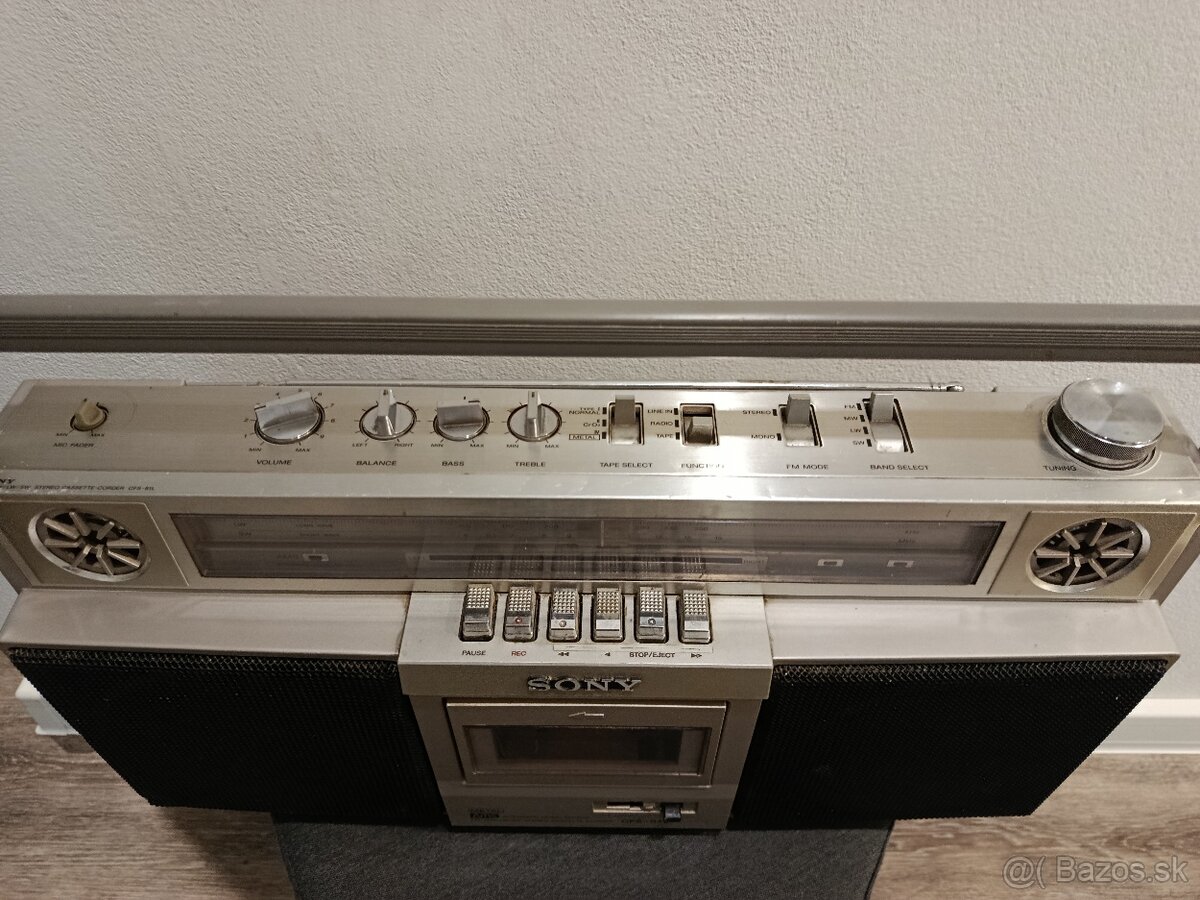 Sony CFS-81L , Radiomagnetofon - 2