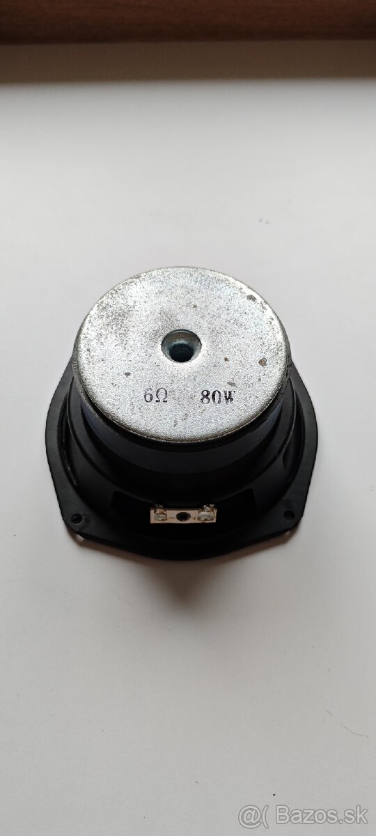 Predam stredobasovy reproduktor - 2