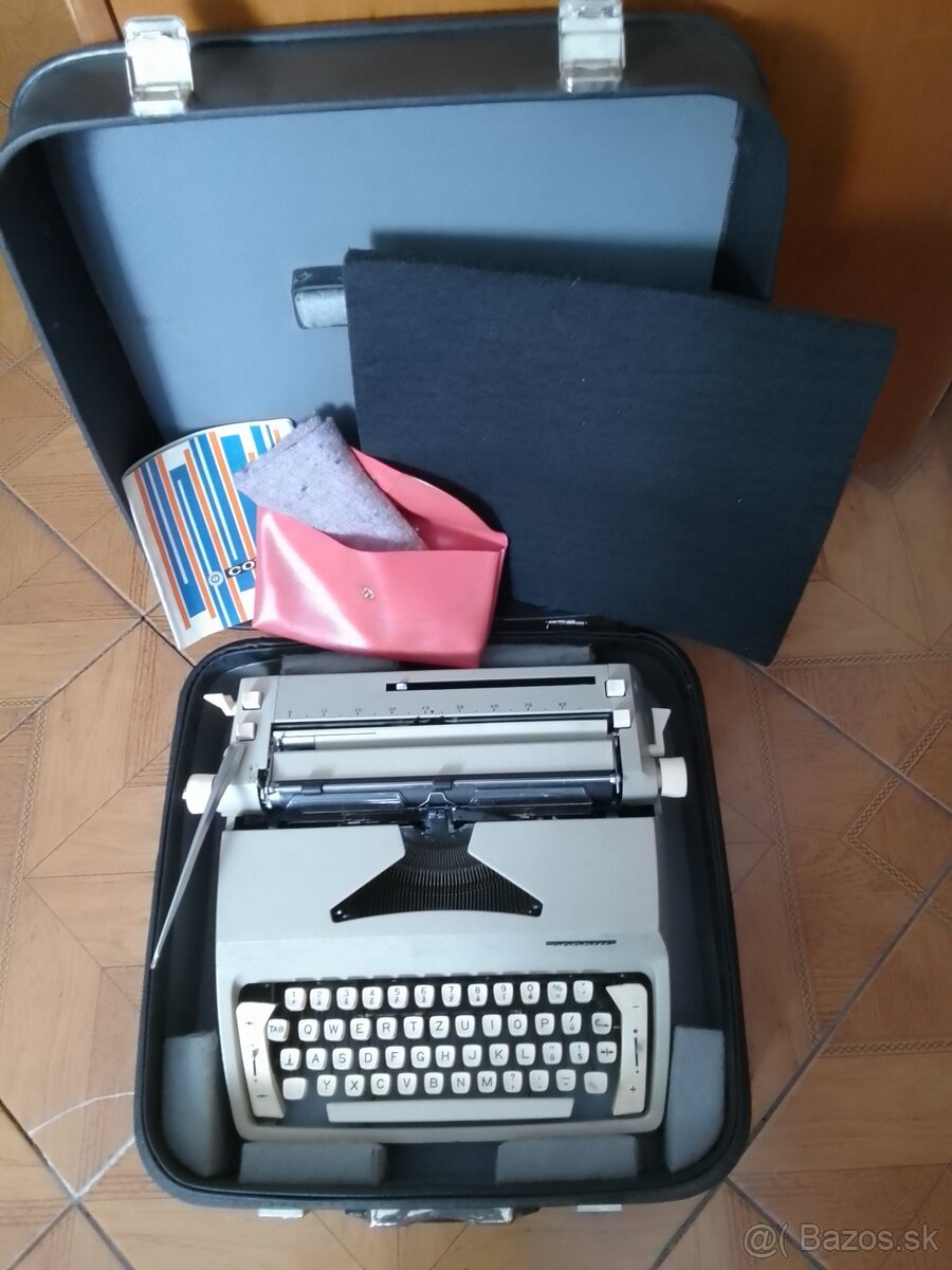 Písací stroj CONSUL - 2