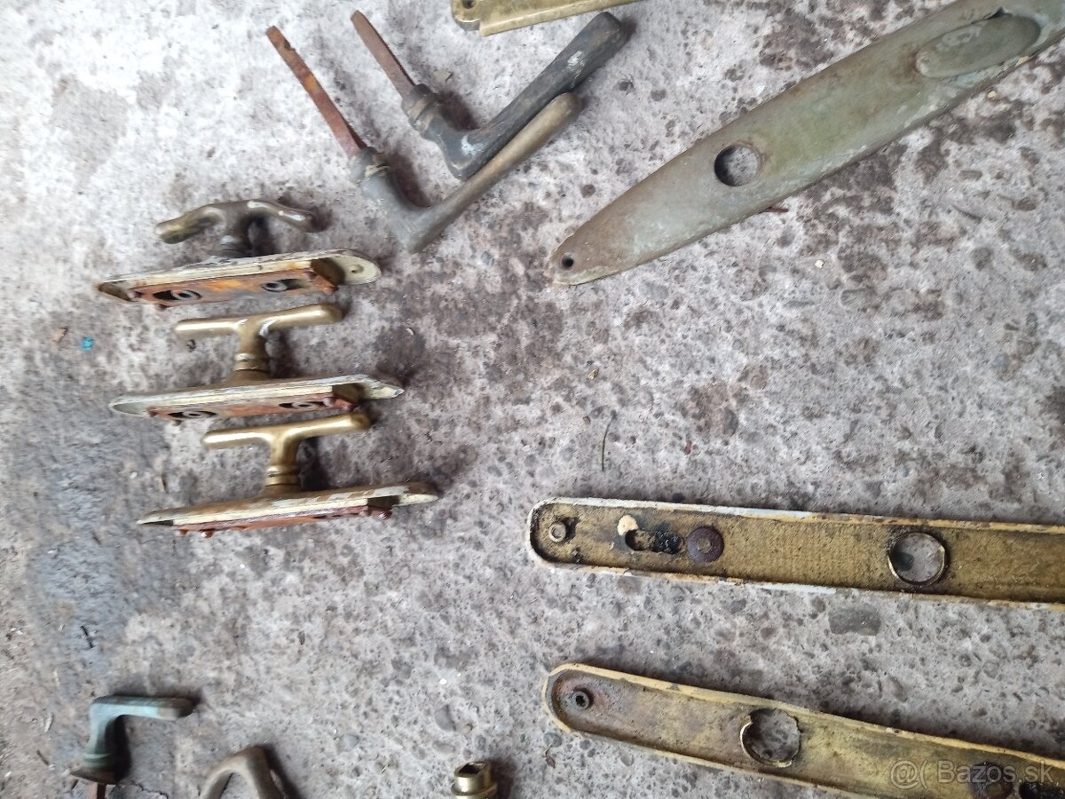 Mosadzné kľučky na okná a dvere - 2