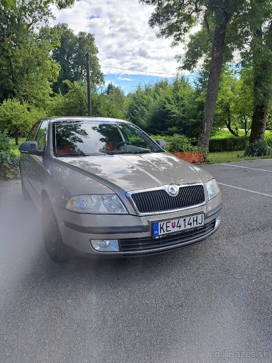 Škoda octavia 1.6 Benzín - 2