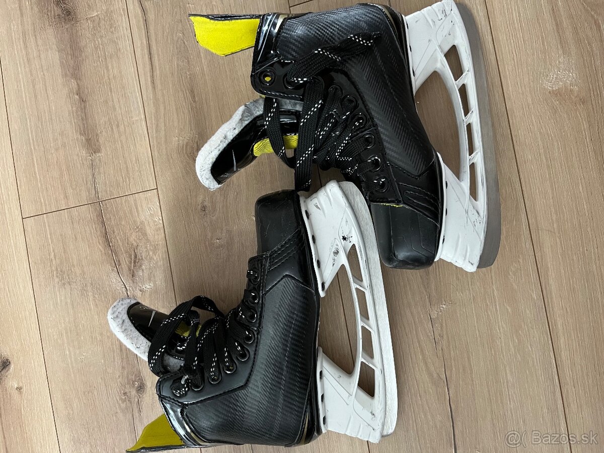 Hokejové korčule Bauer č.37,5 - 2