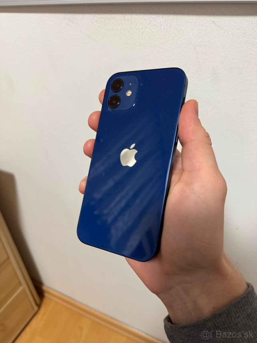 Predám iPhone 12 128GB – modrý - 2