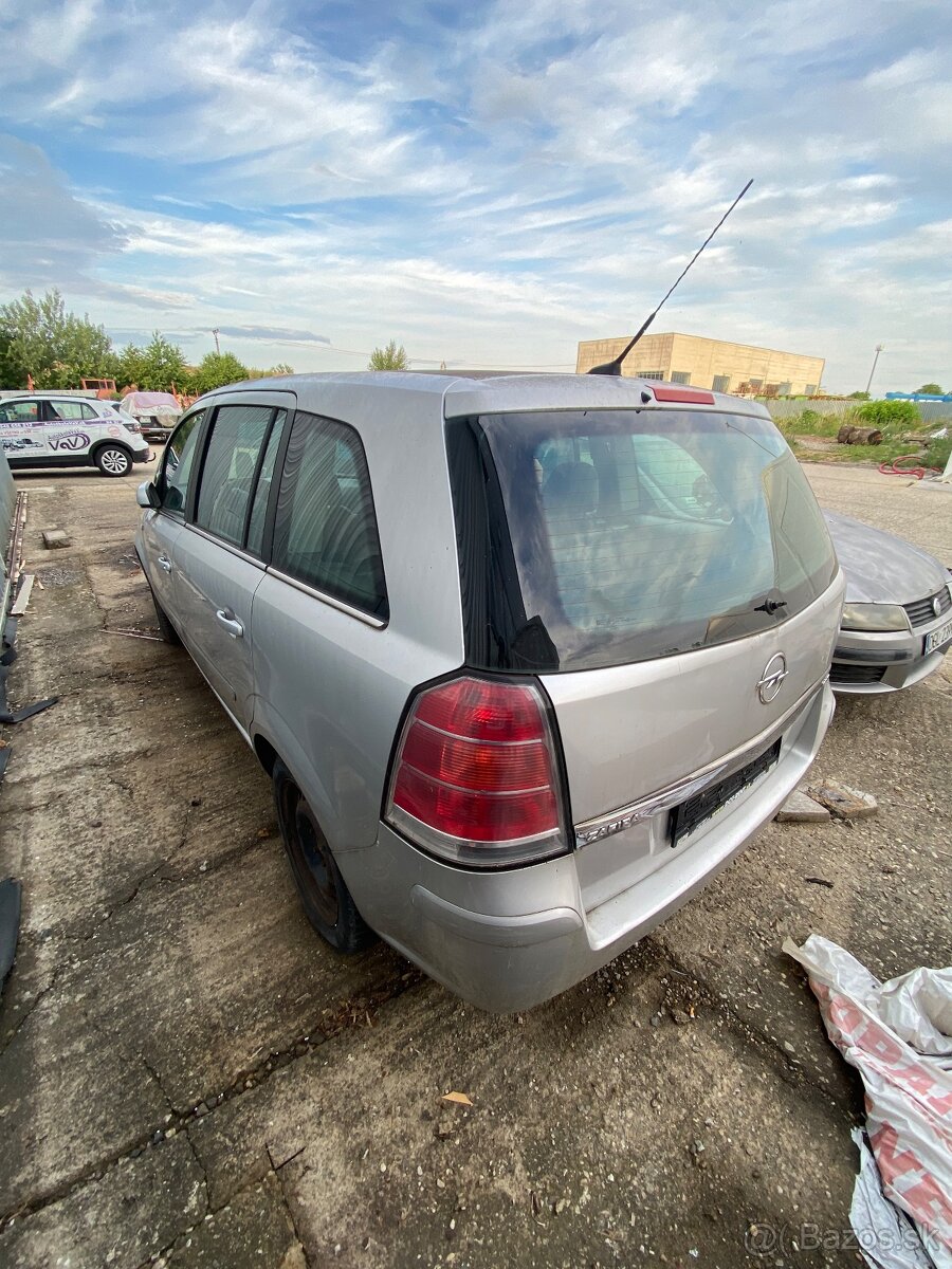 Predám Opel Zafira - 2