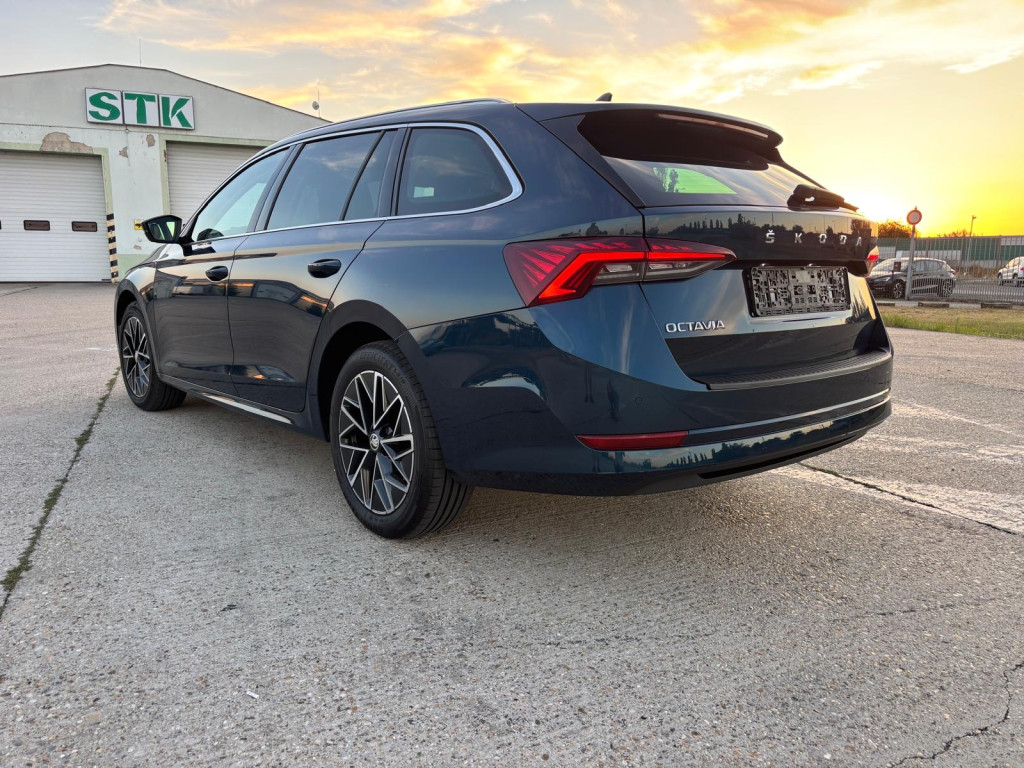 Škoda Octavia Combi 2023 - 2