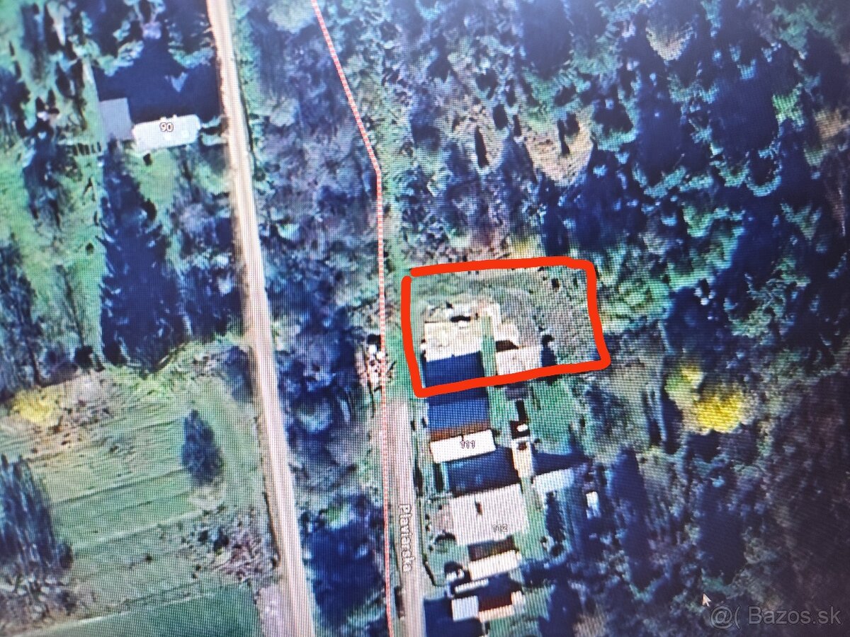 Pozemok s rozostavanou stavbou, stavebnym povolením a potoko - 2