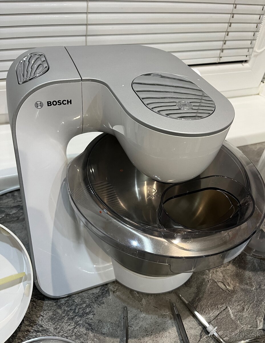 Bosch MUM 54240 900W kuchynský robot - 2