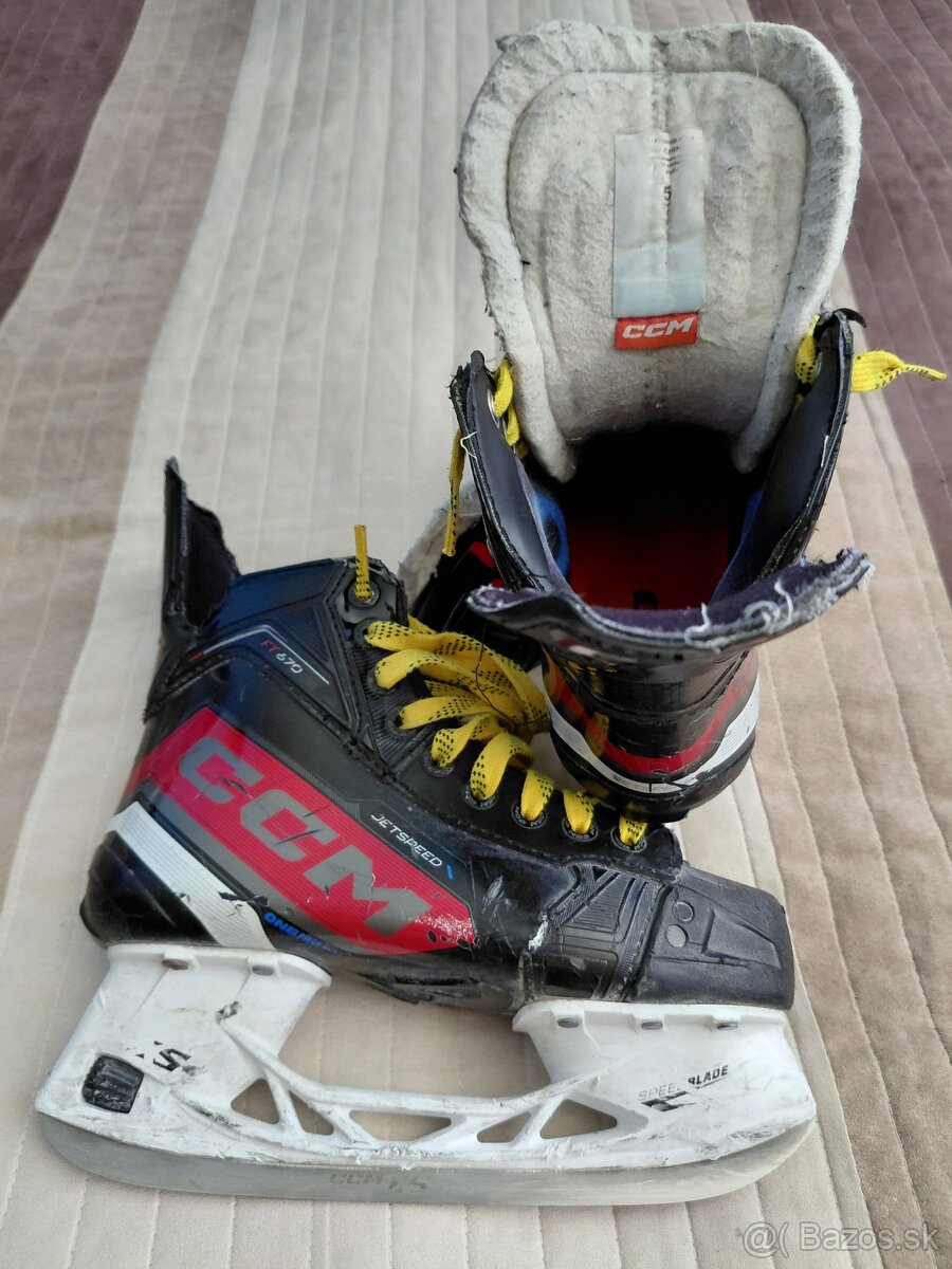 Predám použité hokejové korčule 35 a 65 eur podľa typu a - 2