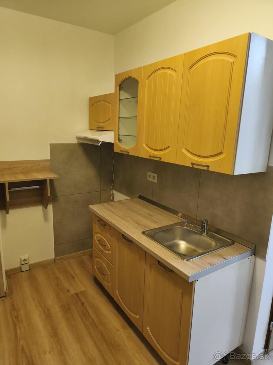 1 izbový byt - 2