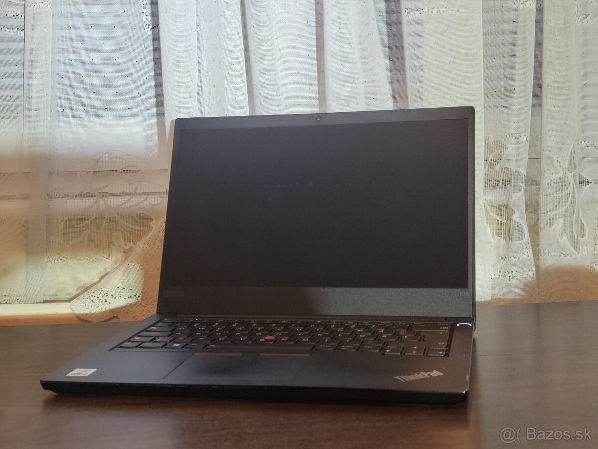 Predám notebook Lenovo E14 - 2
