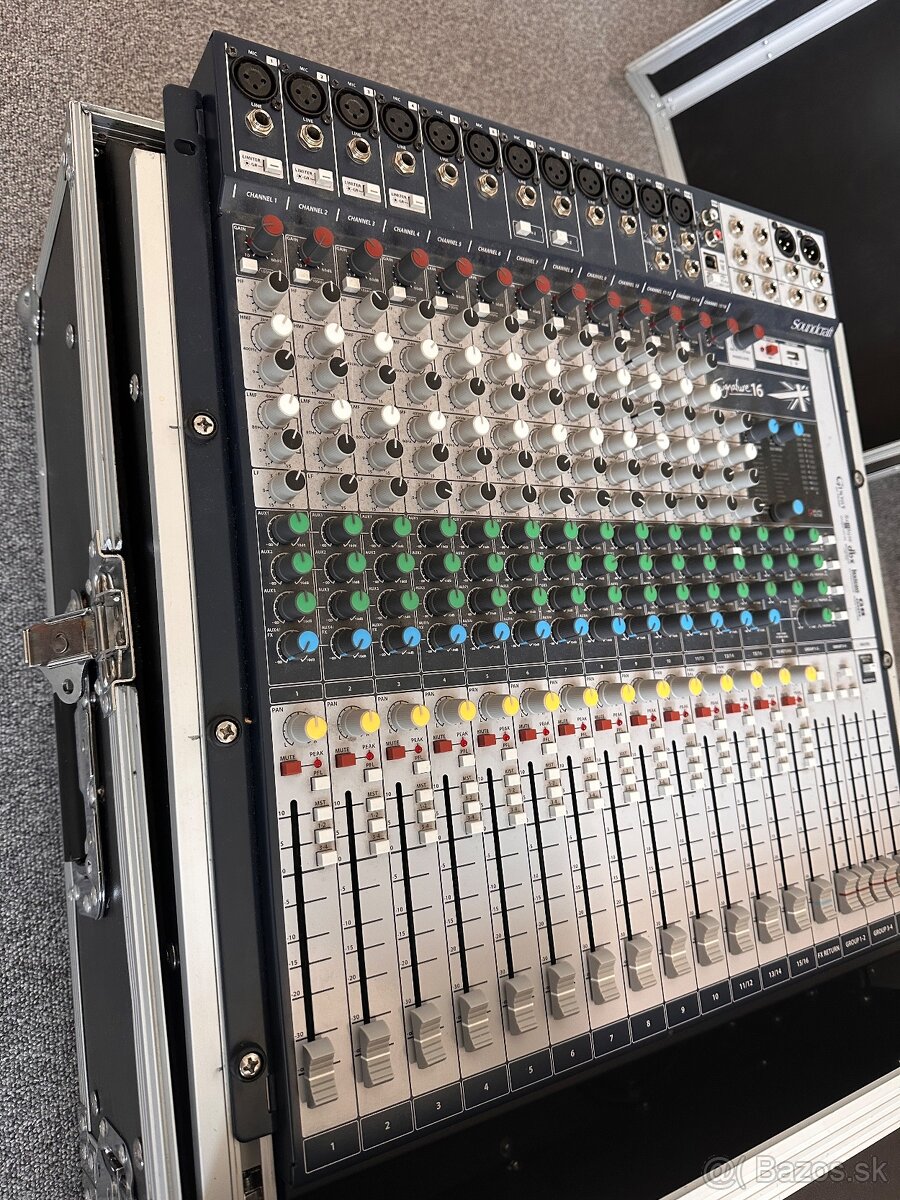 Soundcraft Signature 16 + tvrdý case - 2