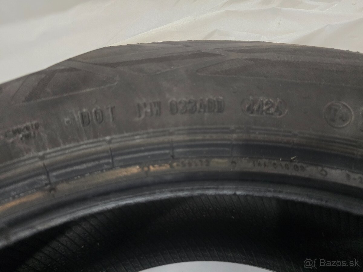 Continental 215/55 r17 letné - 2