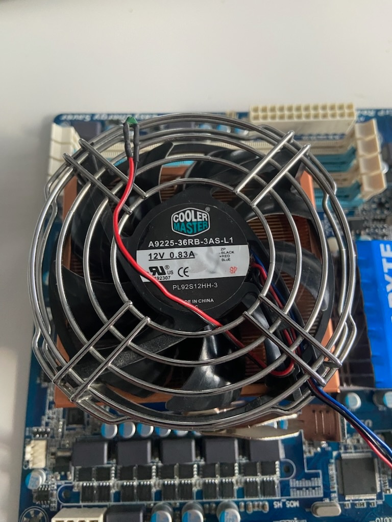 PREDÁM AMD Phenom II X4 965 - 2