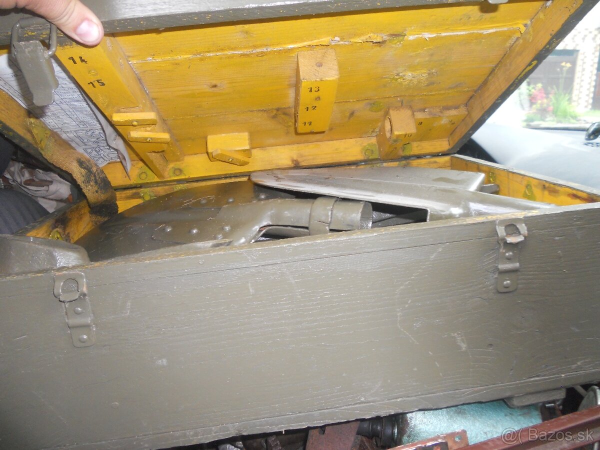 vojenska drevena bedna CSLA - 2