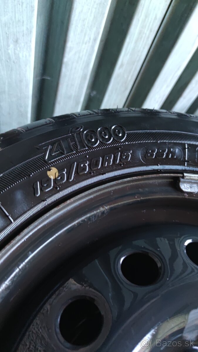 4ks R15 195/60 letné pneu + disky + puklice - 2