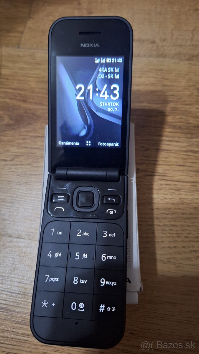 Nokia 2720 flip - 2