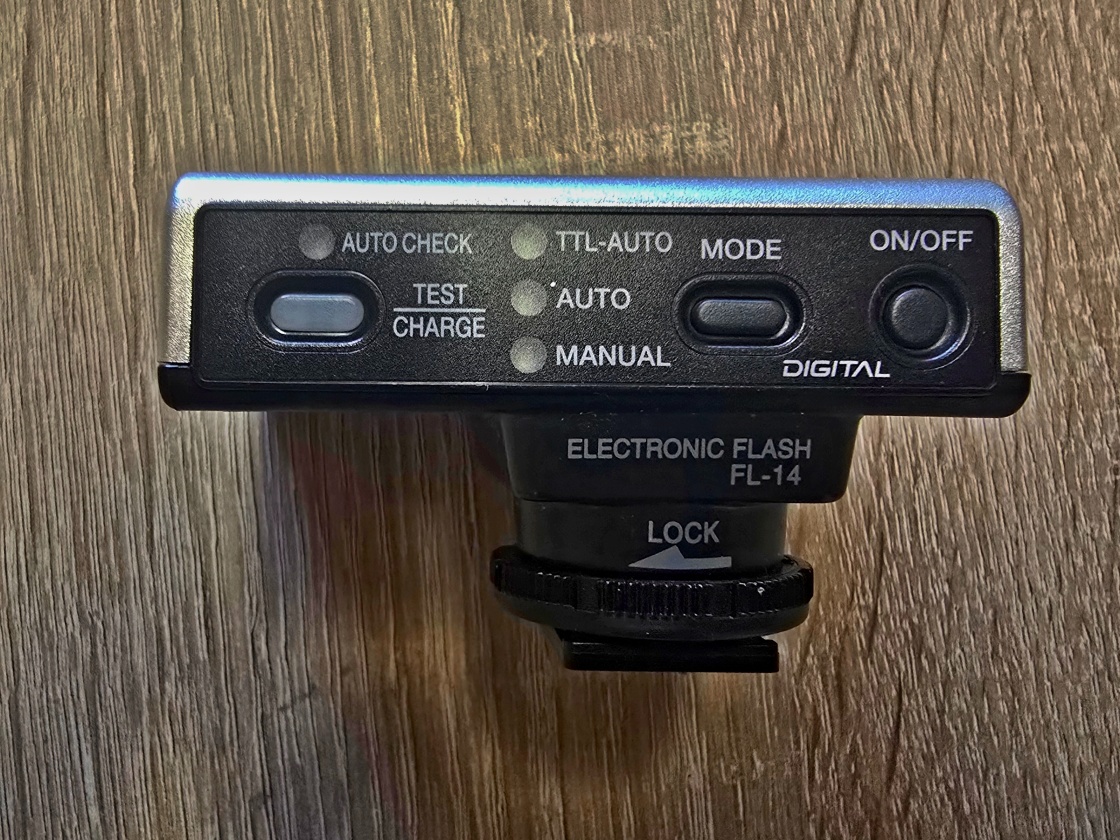 Olympus FL-14 - 2