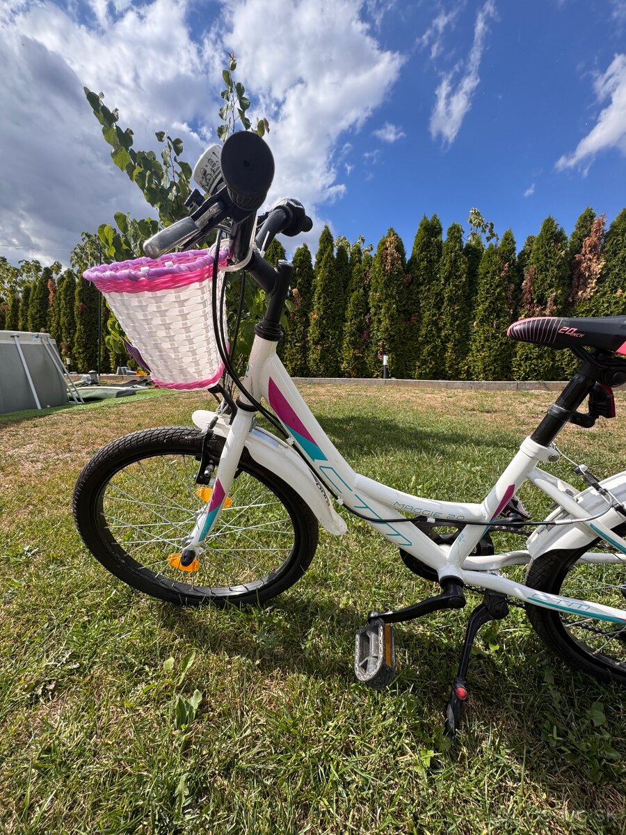 Dievčenský bicykel - 2