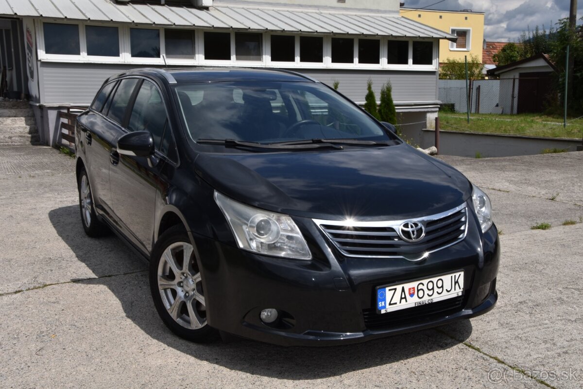 Toyota Avensis Combi - 2