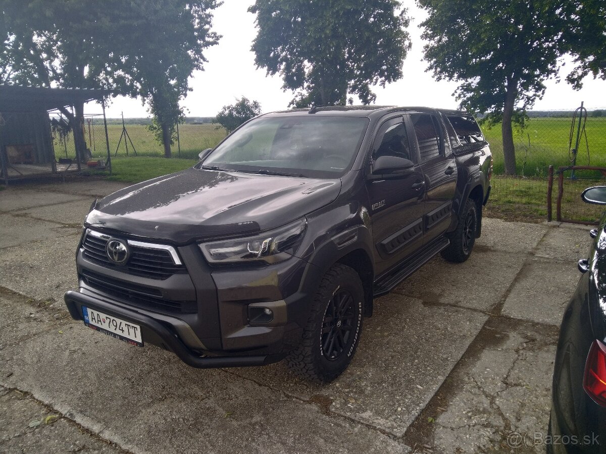 Predám Toyota hilux 2.8 odpočet DPH