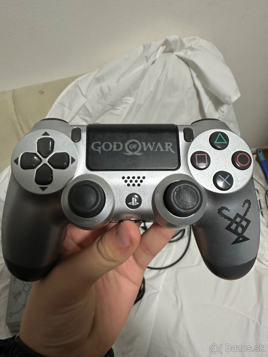 Predám PS 4 pro - 2