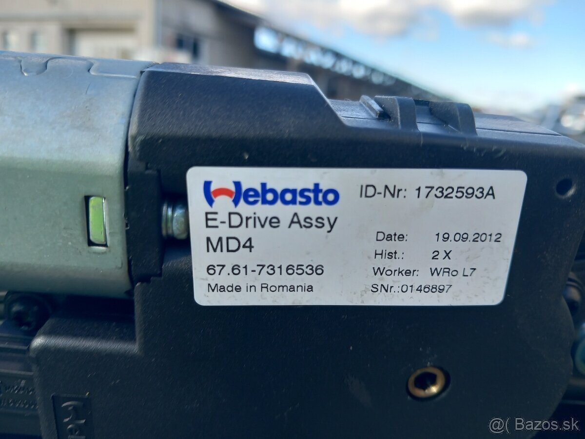 Predám strešné okno BMW - 2