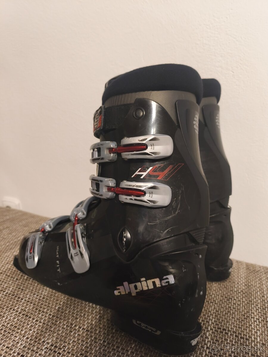 Lyže a lyžiarky - 2