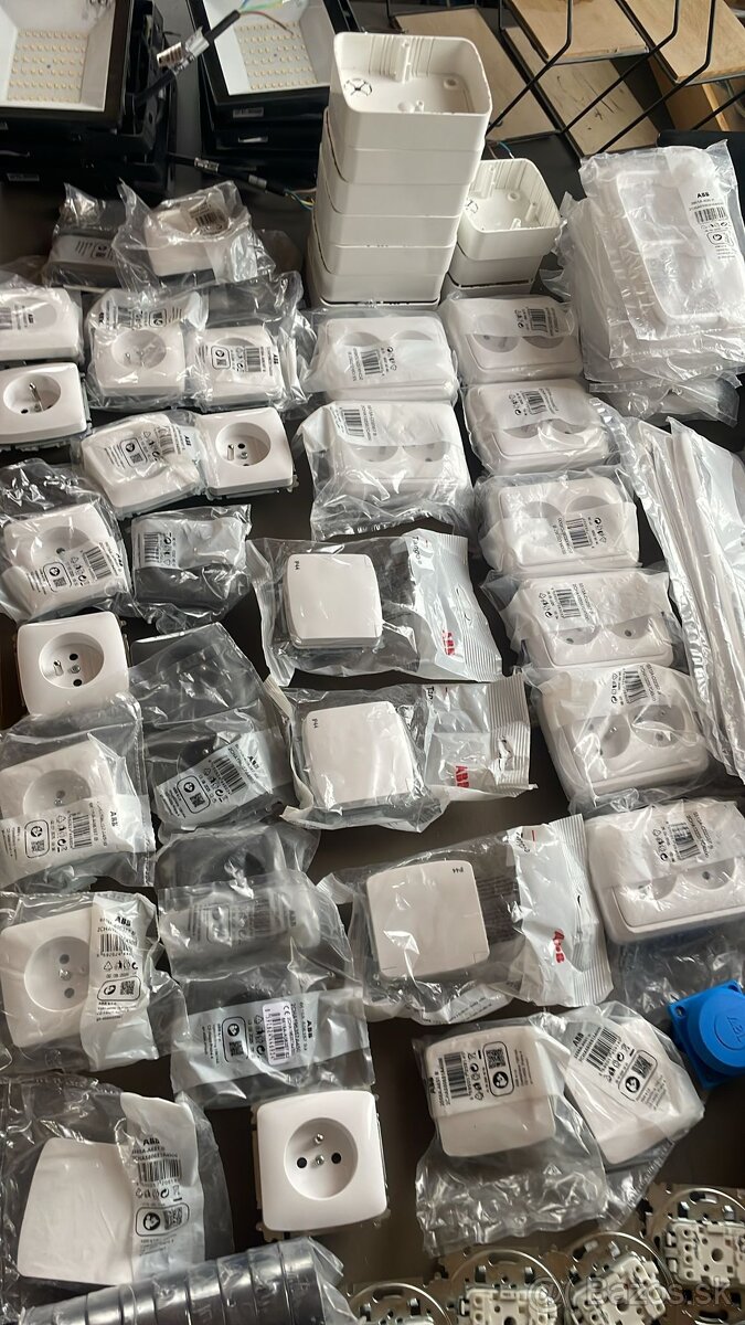 Elektroištalačný materiál - 2