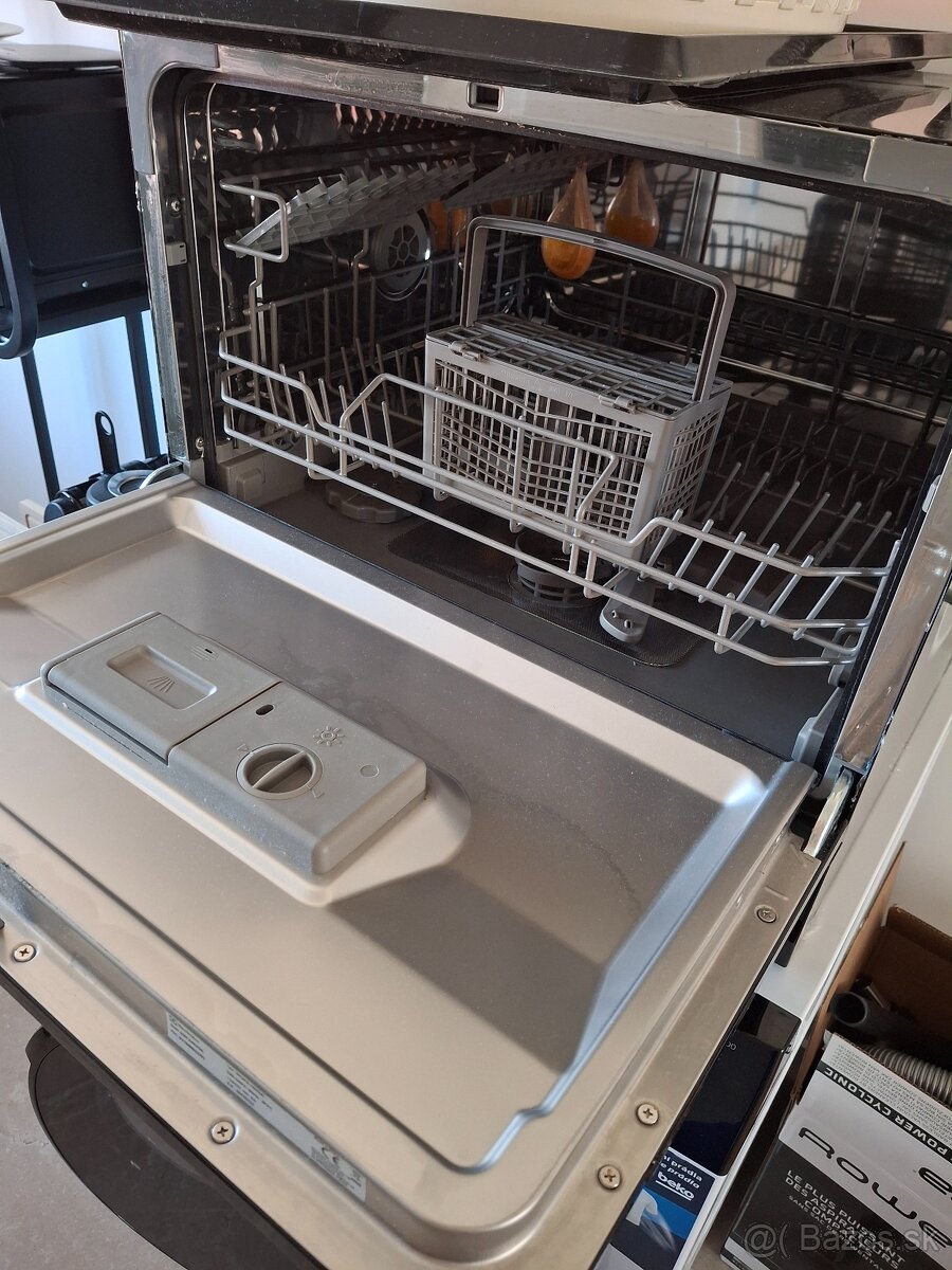 Umývačka riadu Electrolux - 2