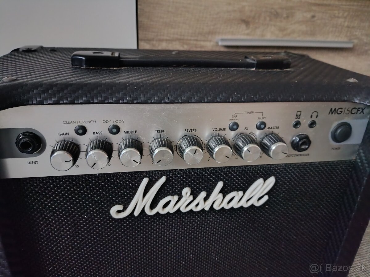Kombo Marshall MG15CFX - 2