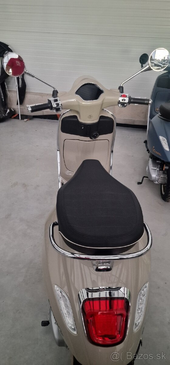 Vespa Primavera 125 - 2